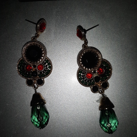 Green and Gold Earrings - Picture 2 of 2